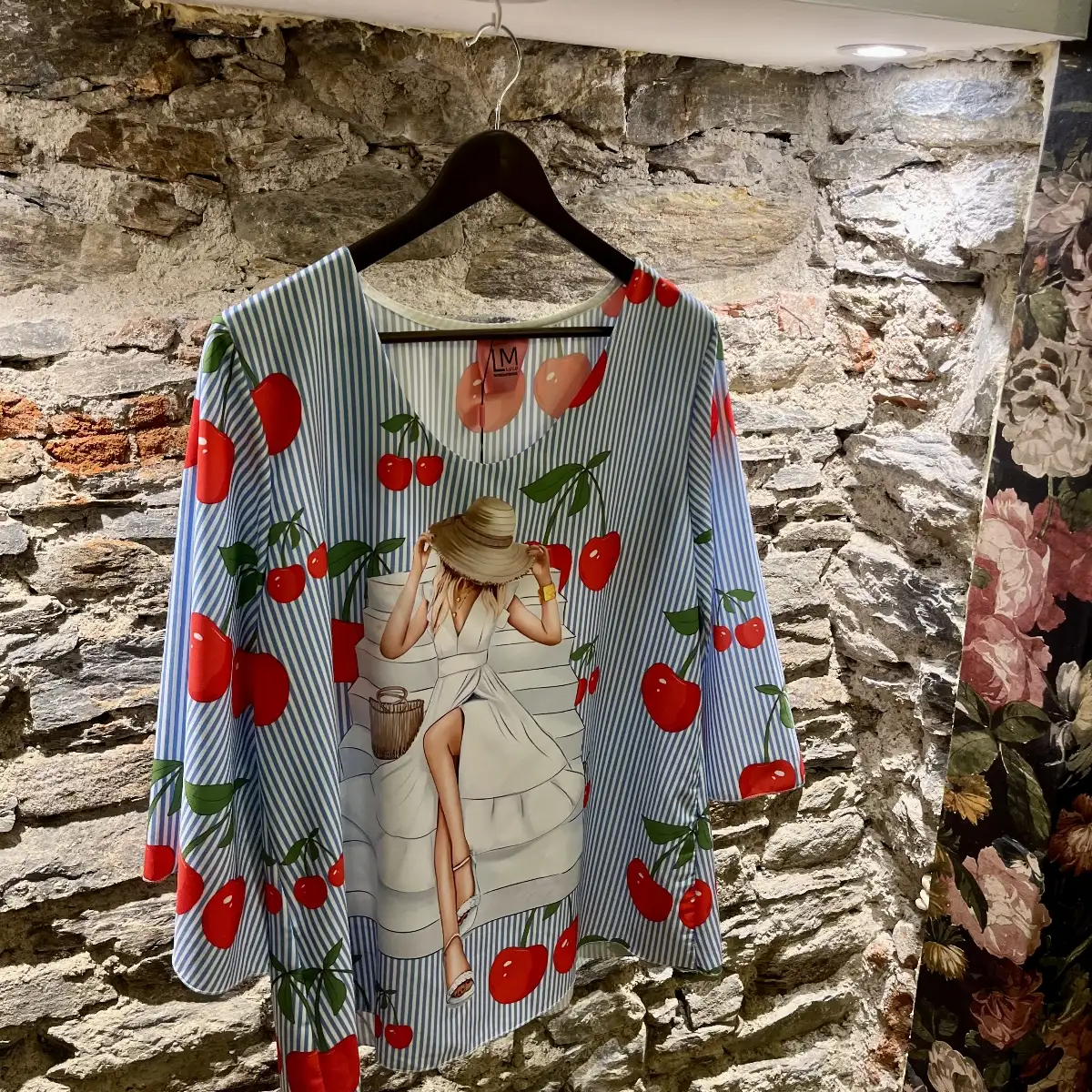 Blouse cerises